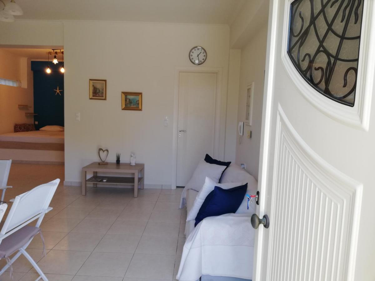 Althea Holiday Studio Agia Marina  Buitenkant foto